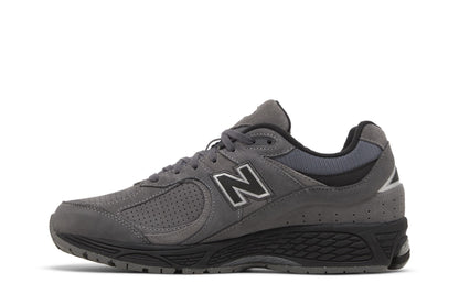 New Balance 2002R Castlerock Black sneaker afbeelding 3 - stylecode M2002REH