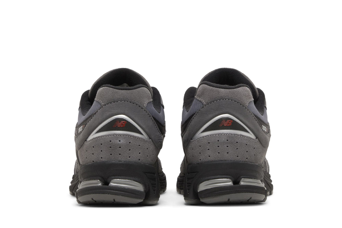 New Balance 2002R Castlerock Black sneaker afbeelding 6 - stylecode M2002REH