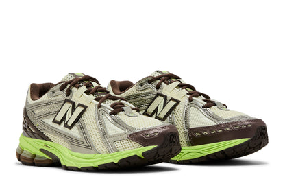 New Balance 1906R SSENSE Exclusive 20th Anniversary sneaker afbeelding 8 - stylecode M1906RSF