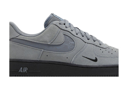 Nike Air Force 1 Low '07 LV8 Reflective Swoosh Cool Grey sneaker afbeelding 2 - stylecode DZ4514-002