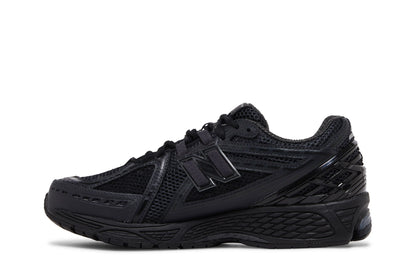 New Balance 1906R Comme des Garcons Homme Black sneaker afbeelding 3 - stylecode M1906RCM