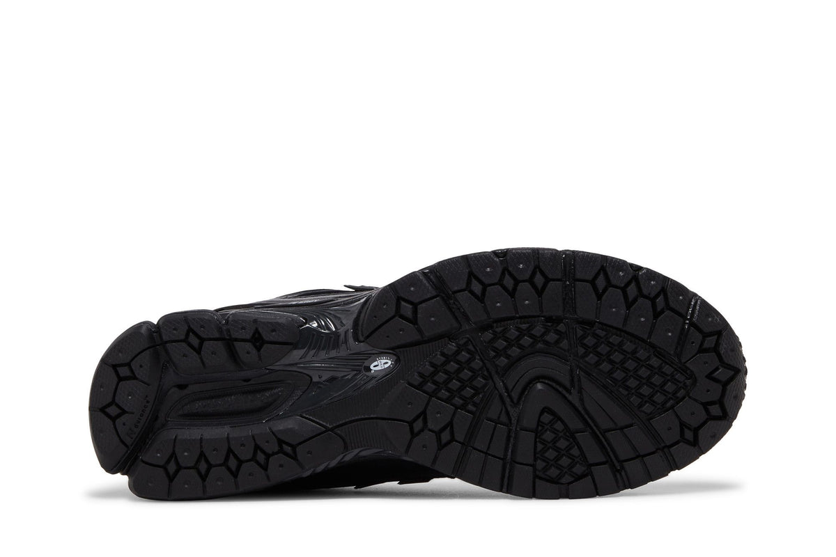 New Balance 1906R Comme des Garcons Homme Black sneaker afbeelding 4 - stylecode M1906RCM