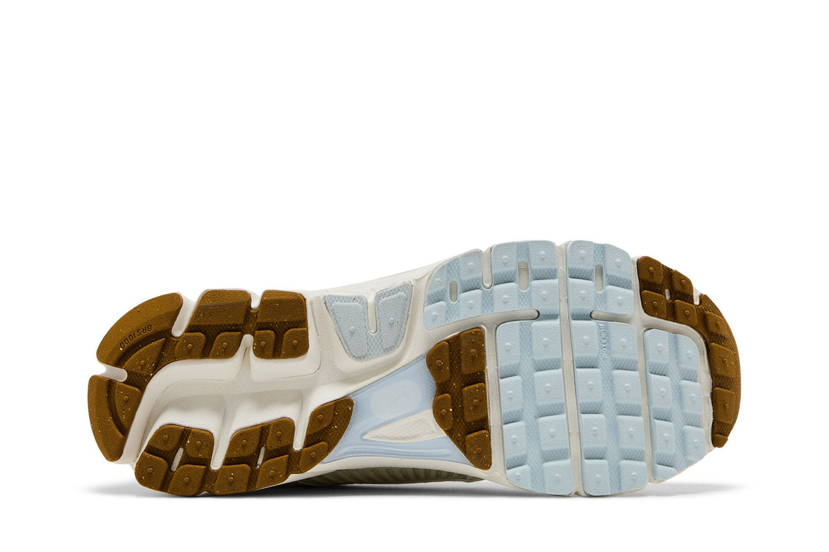 Nike Zoom Vomero 5 Sail Buff Gold (Women's) sneaker afbeelding 4 - stylecode FV3638-171