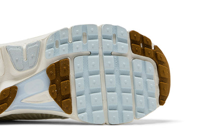 Nike Zoom Vomero 5 Sail Buff Gold (Women's) sneaker afbeelding 5 - stylecode FV3638-171