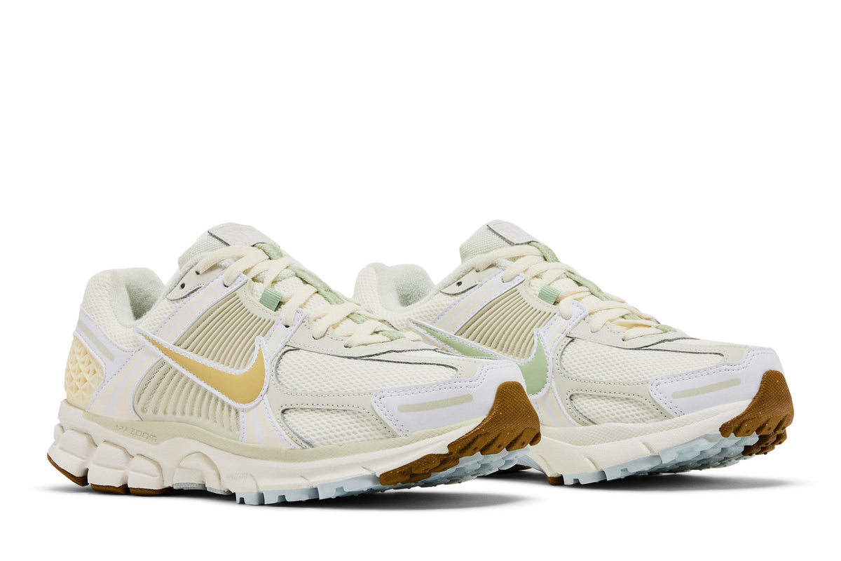 Nike Zoom Vomero 5 Sail Buff Gold (Women's) sneaker afbeelding 8 - stylecode FV3638-171