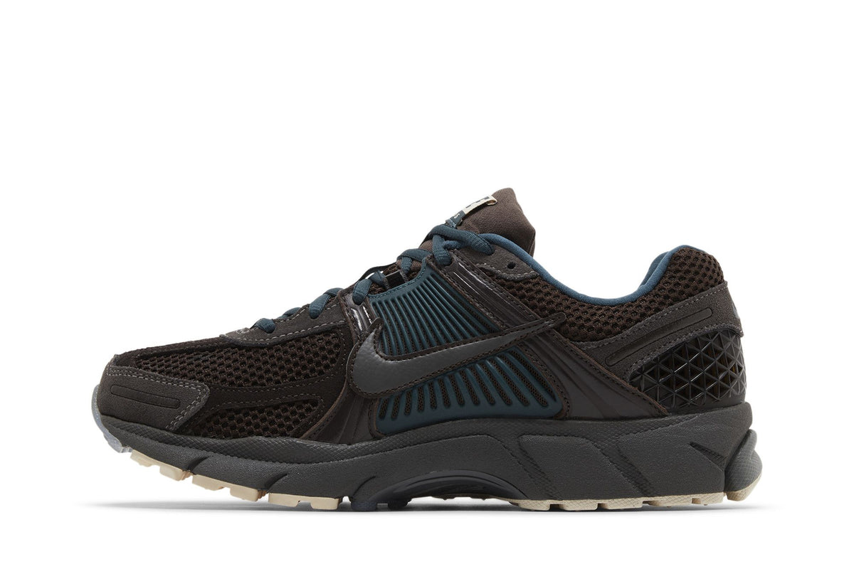 Nike Zoom Vomero 5 PRM Velvet Brown Medium Ash sneaker afbeelding 3 - stylecode FQ8174-237