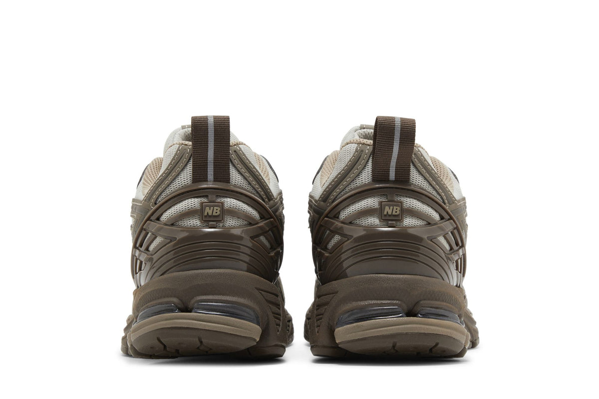 New Balance 1906R Driftwood Dark Mushroom sneaker afbeelding 6 - stylecode M1906RHD
