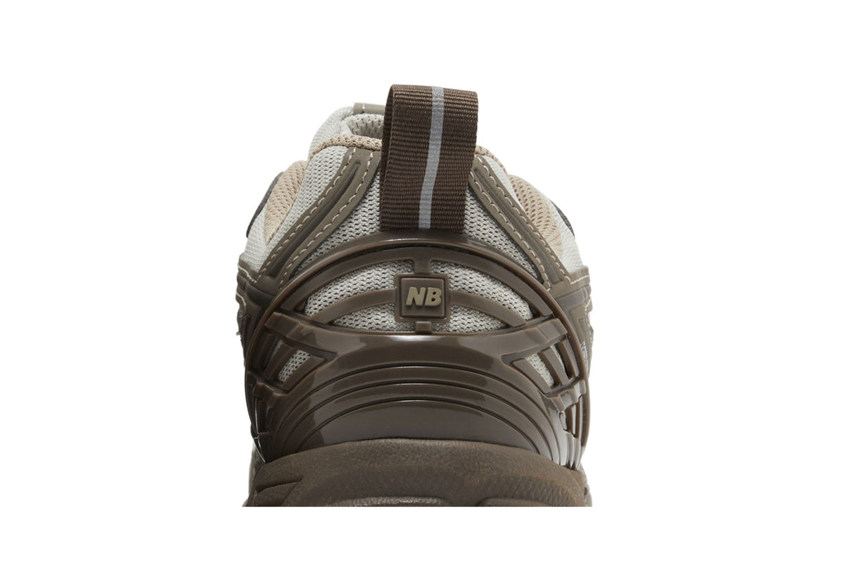 New Balance 1906R Driftwood Dark Mushroom sneaker afbeelding 7 - stylecode M1906RHD