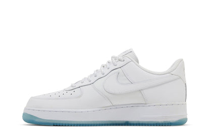 Nike Air Force 1 Low '07 White Ice Blue Sole sneaker afbeelding 3 - stylecode FV0383-100
