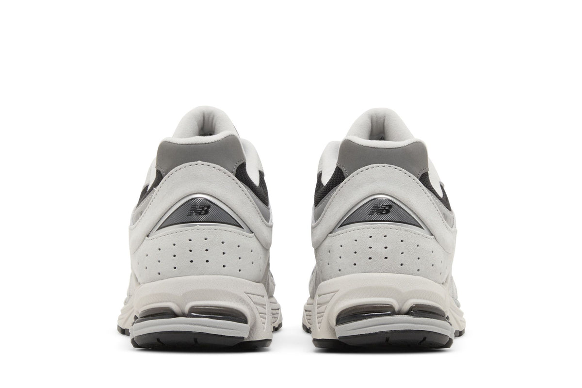 New Balance 2002R Grey Black sneaker afbeelding 6 - stylecode M2002RFH
