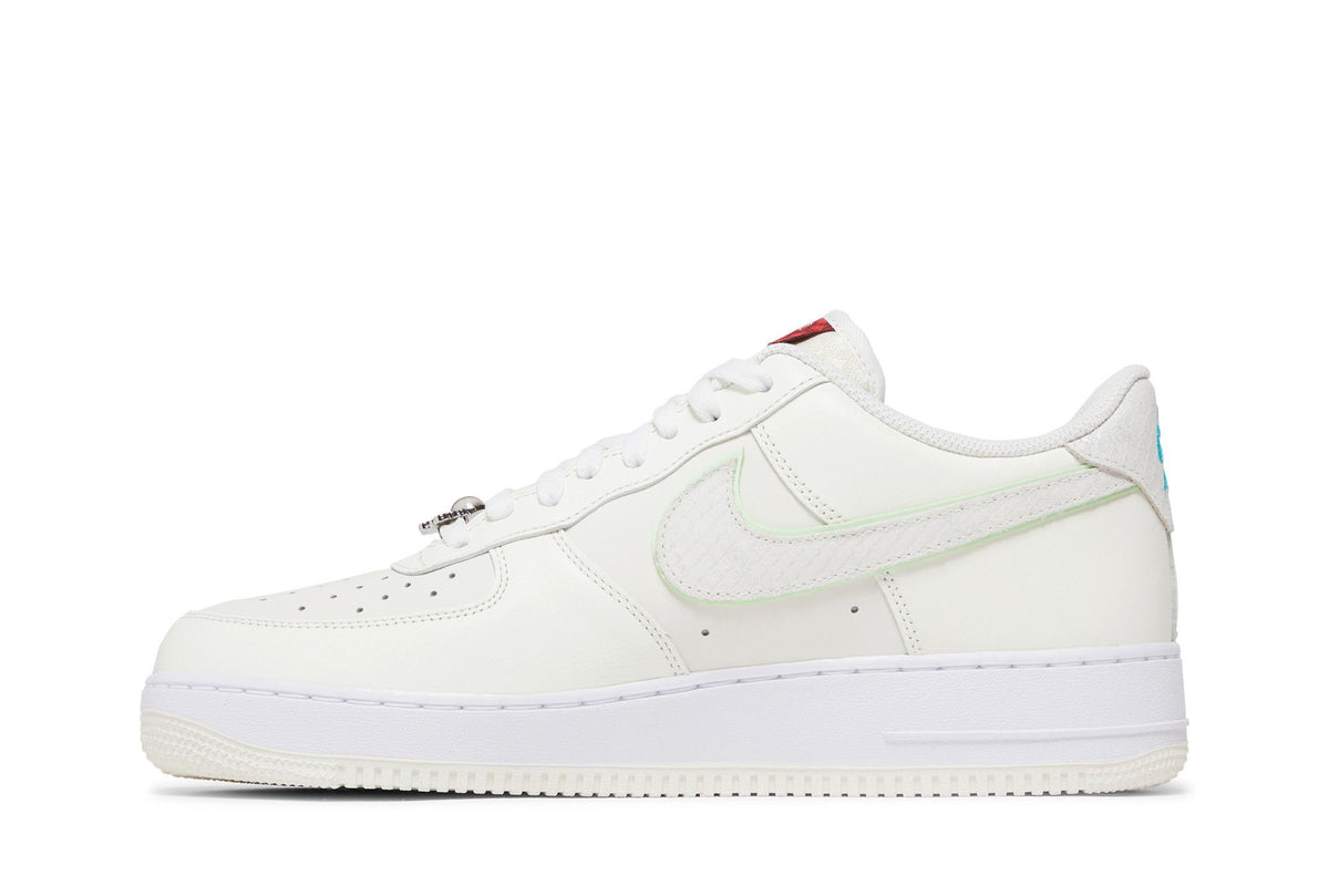 Nike Air Force 1 Low '07 Year of the Dragon (2024) sneaker afbeelding 3 - stylecode FZ5052-131