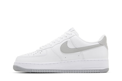 Nike Air Force 1 Low '07 White Light Smoke Grey sneaker afbeelding 3 - stylecode FJ4146-100