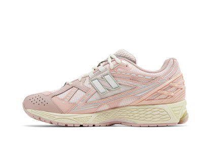New Balance 1906R Lunar New Year Pink sneaker afbeelding 3 - stylecode M1906NLN