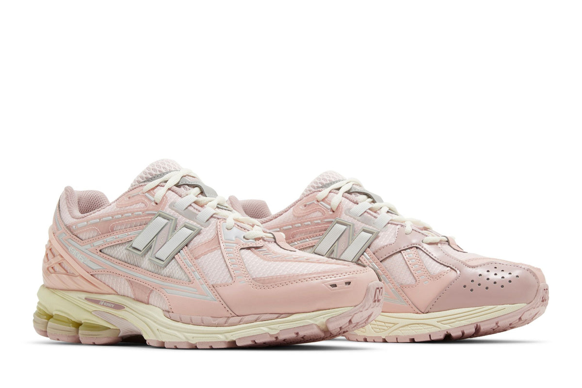New Balance 1906R Lunar New Year Pink sneaker afbeelding 8 - stylecode M1906NLN