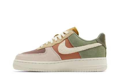 Nike Air Force 1 Low '07 LX Oil Green Terra Blush (Women's) sneaker afbeelding 3 - stylecode FZ3782-386