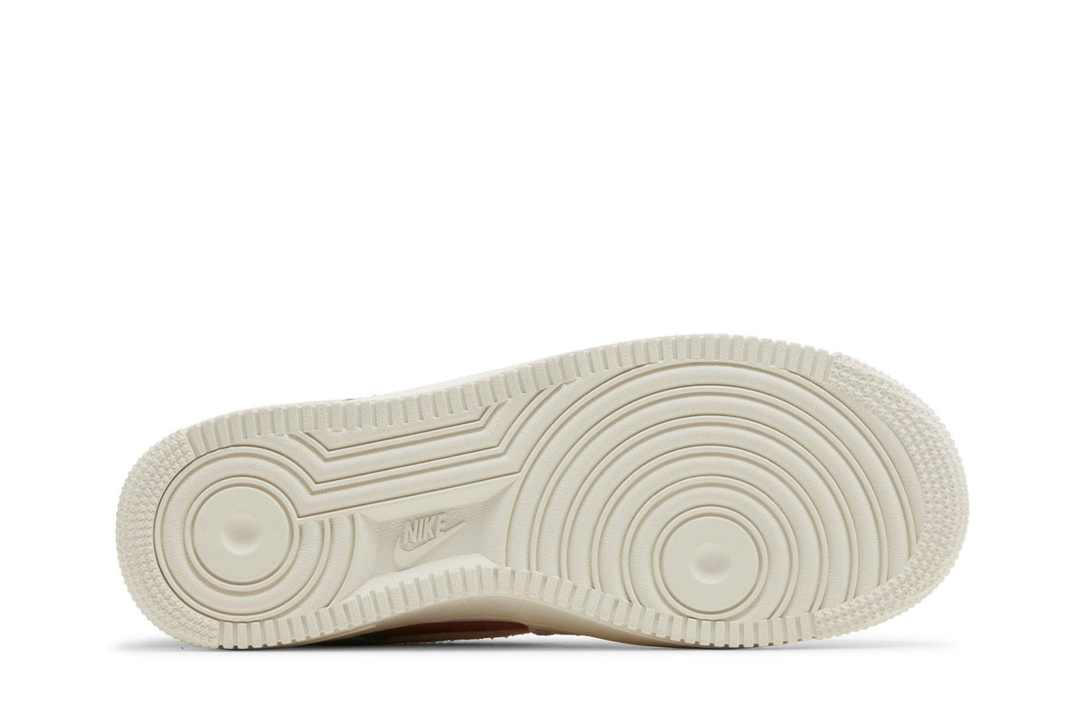 Nike Air Force 1 Low '07 LX Oil Green Terra Blush (Women's) sneaker afbeelding 4 - stylecode FZ3782-386