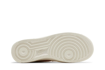 Nike Air Force 1 Low '07 LX Oil Green Terra Blush (Women's) sneaker afbeelding 4 - stylecode FZ3782-386