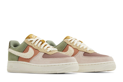 Nike Air Force 1 Low '07 LX Oil Green Terra Blush (Women's) sneaker afbeelding 8 - stylecode FZ3782-386