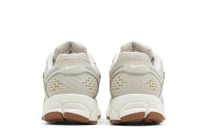 Nike Zoom Vomero 5 Light Orewood Brown (Women's) sneaker afbeelding 6 - stylecode FZ3780-101