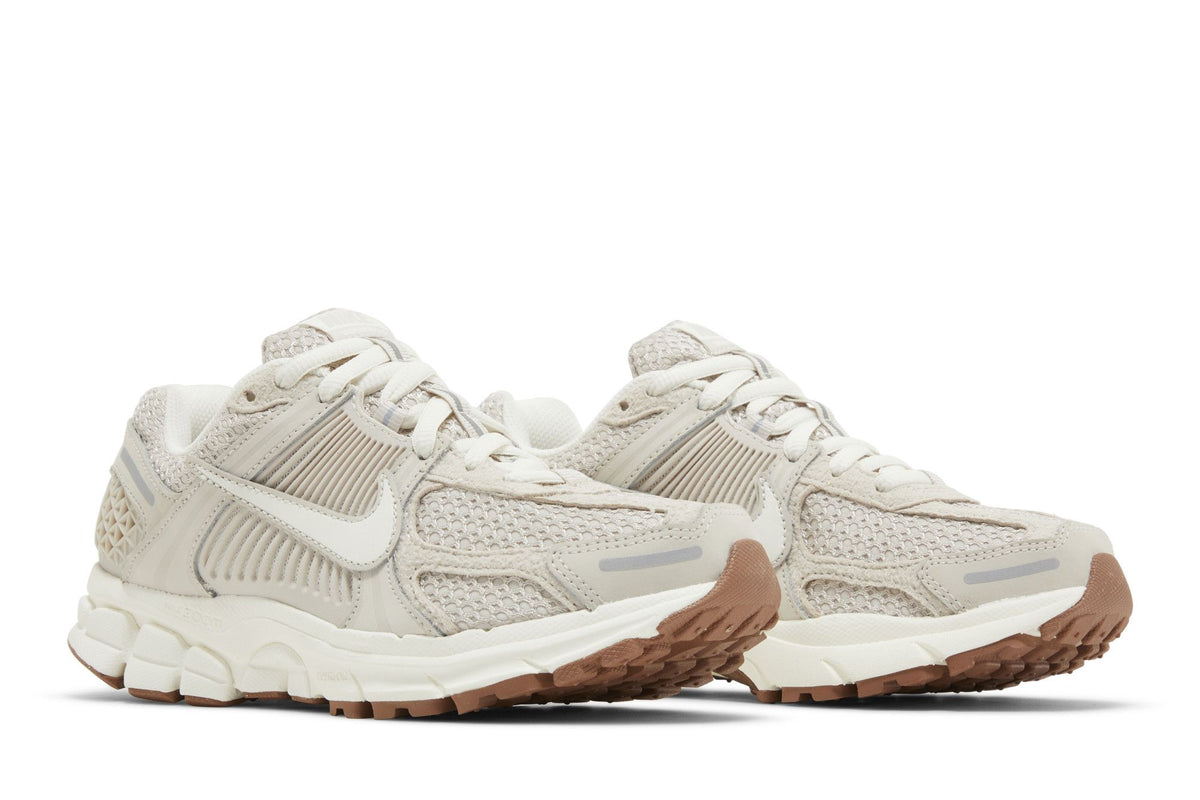 Nike Zoom Vomero 5 Light Orewood Brown (Women's) sneaker afbeelding 8 - stylecode FZ3780-101