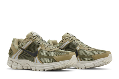 Nike Zoom Vomero 5 Neutral Olive sneaker afbeelding 8 - stylecode FJ1915-200