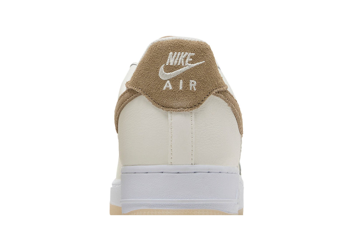 Nike Air Force 1 Low '07 LV8 Coconut Milk Khaki sneaker afbeelding 7 - stylecode FN5832-101