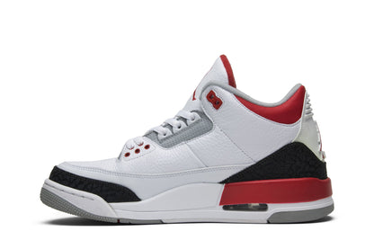 Jordan 3 Retro Fire Red (2013) sneaker afbeelding 3 - stylecode 136064-120