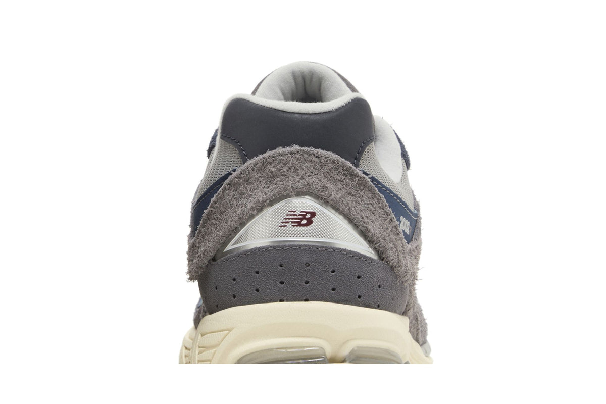 New Balance 2002R Navy Castlerock sneaker afbeelding 7 - stylecode M2002REL