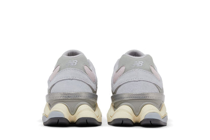New Balance 9060 Granite Pink sneaker afbeelding 6 - stylecode U9060SFB