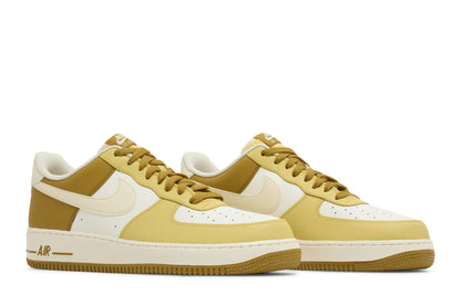 Nike Air Force 1 Low '07 Bronzine Saturn Gold sneaker afbeelding 8 - stylecode FZ4034-716