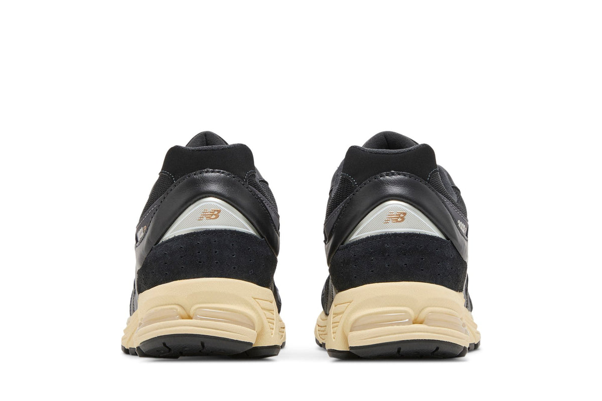 New Balance 2002R Black Vintage sneaker afbeelding 6 - stylecode M2002RIB