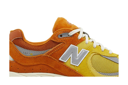 New Balance 2002R Ginger Lemon sneaker afbeelding 2 - stylecode M2002RPA