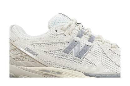 New Balance 1906R Beige Grey sneaker afbeelding 2 - stylecode M1906RFI