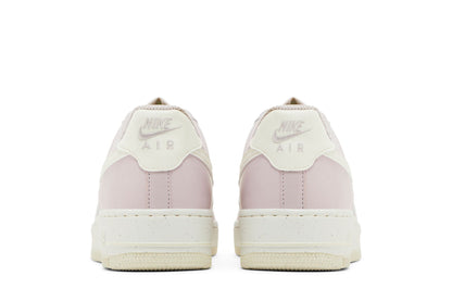 Nike Air Force 1 Low '07 SE Next Nature Platinum Violet Coconut Milk (Women's) sneaker afbeelding 6 - stylecode DV3808-001