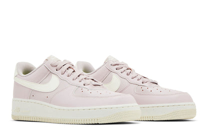 Nike Air Force 1 Low '07 SE Next Nature Platinum Violet Coconut Milk (Women's) sneaker afbeelding 8 - stylecode DV3808-001