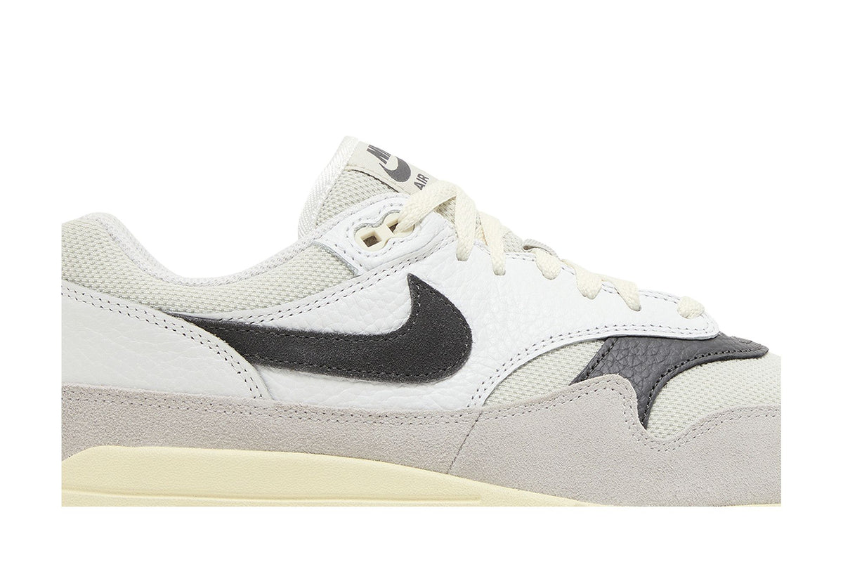 Nike Air Max 1 Light Bone Iron Grey sneaker afbeelding 2 - stylecode HJ3498-007