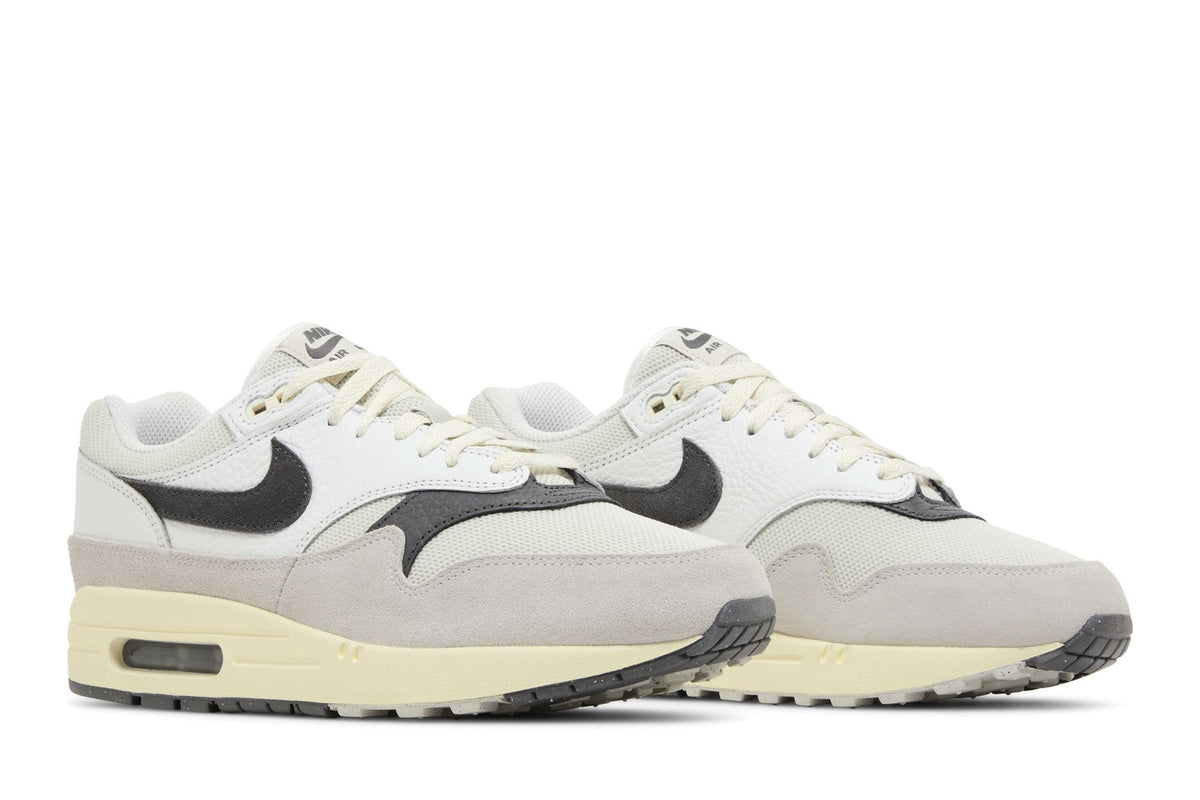 Nike Air Max 1 Light Bone Iron Grey sneaker afbeelding 8 - stylecode HJ3498-007