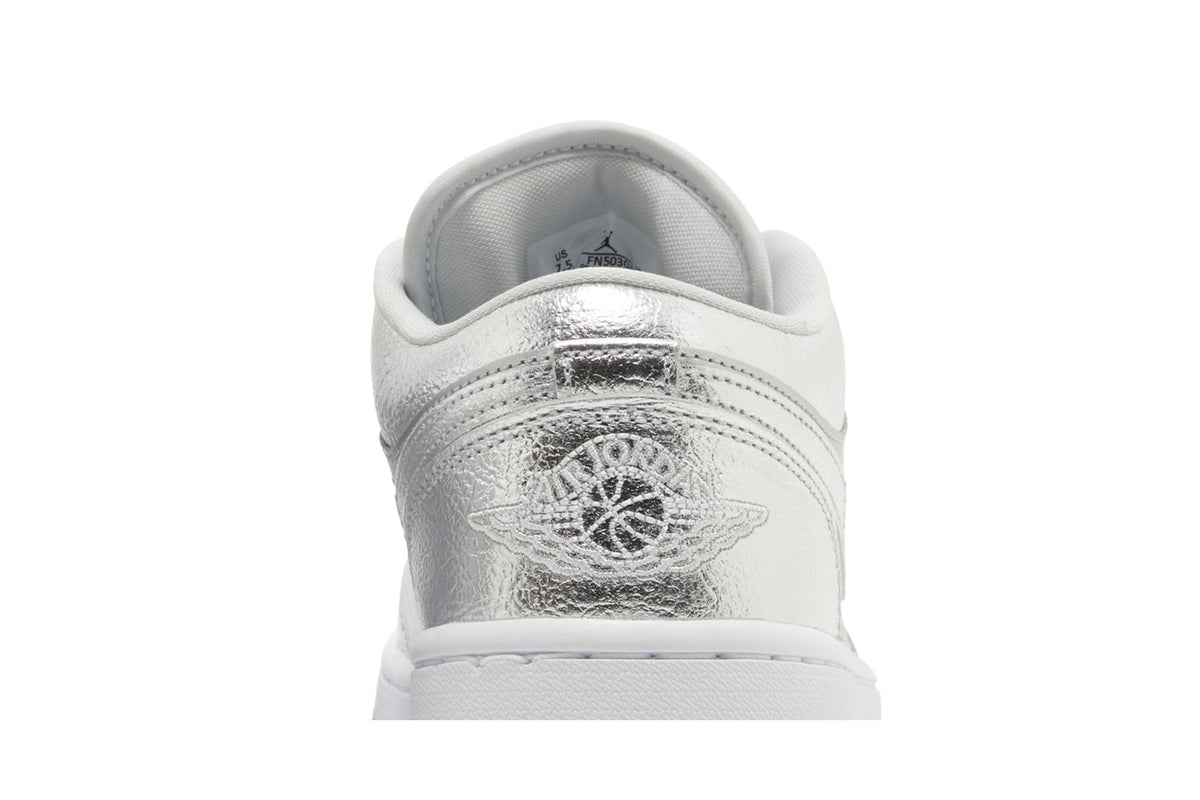 Jordan 1 Low SE Metallic Silver (Women's) sneaker afbeelding 7 - stylecode FN5030-001