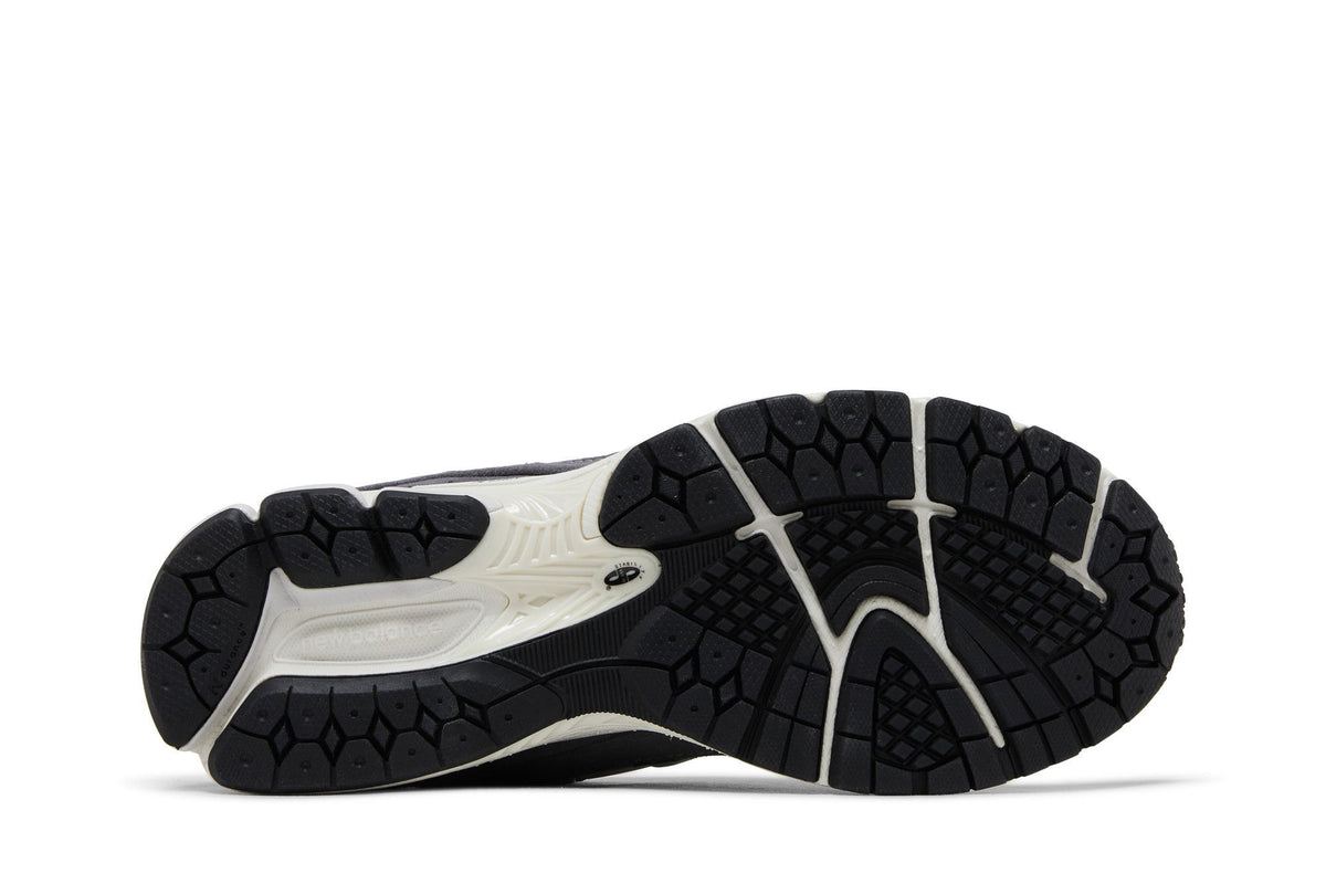 New Balance 2002R Magnent Lead sneaker afbeelding 4 - stylecode M2002RFB