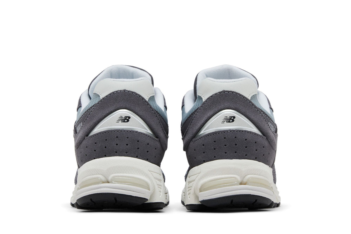 New Balance 2002R Magnent Lead sneaker afbeelding 6 - stylecode M2002RFB