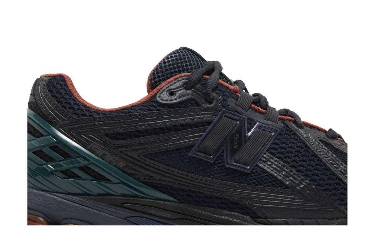 New Balance 1906R Phantom New Spruce sneaker afbeelding 2 - stylecode M1906RVC