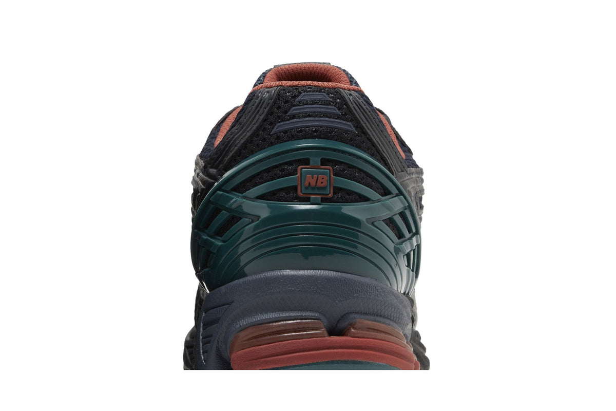 New Balance 1906R Phantom New Spruce sneaker afbeelding 7 - stylecode M1906RVC