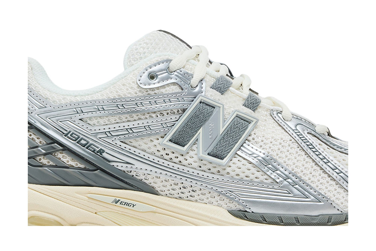 New Balance 1906R Moonrock Silver sneaker afbeelding 2 - stylecode M1906RFS