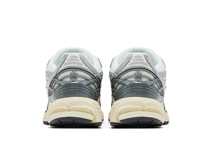 New Balance 1906R Moonrock Silver sneaker afbeelding 6 - stylecode M1906RFS
