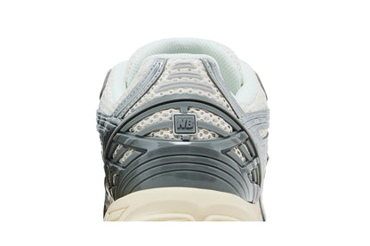 New Balance 1906R Moonrock Silver sneaker afbeelding 7 - stylecode M1906RFS