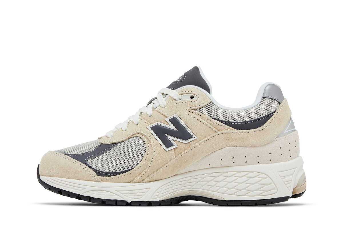 New Balance 2002R Sandstone Magnet sneaker afbeelding 3 - stylecode M2002RFA