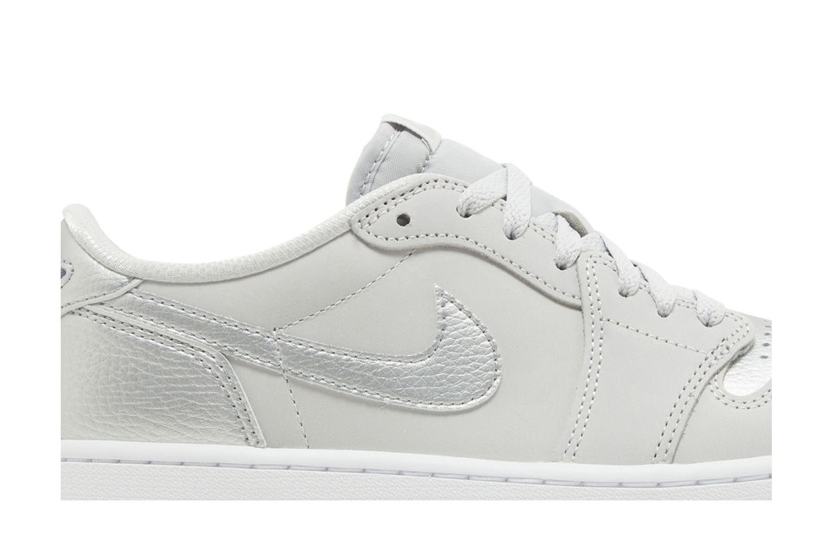 Jordan 1 Low OG Metallic Silver sneaker afbeelding 2 - stylecode CZ0790-002
