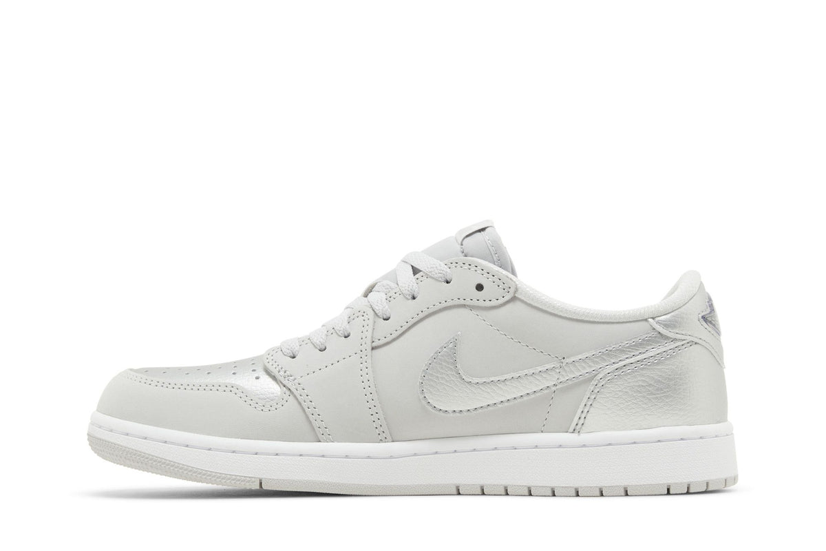 Jordan 1 Low OG Metallic Silver sneaker afbeelding 3 - stylecode CZ0790-002