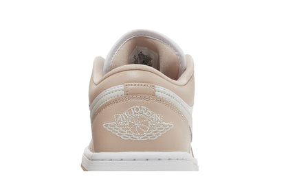 Jordan 1 Low Particle Beige (Women's) sneaker afbeelding 7 - stylecode DC0774-120