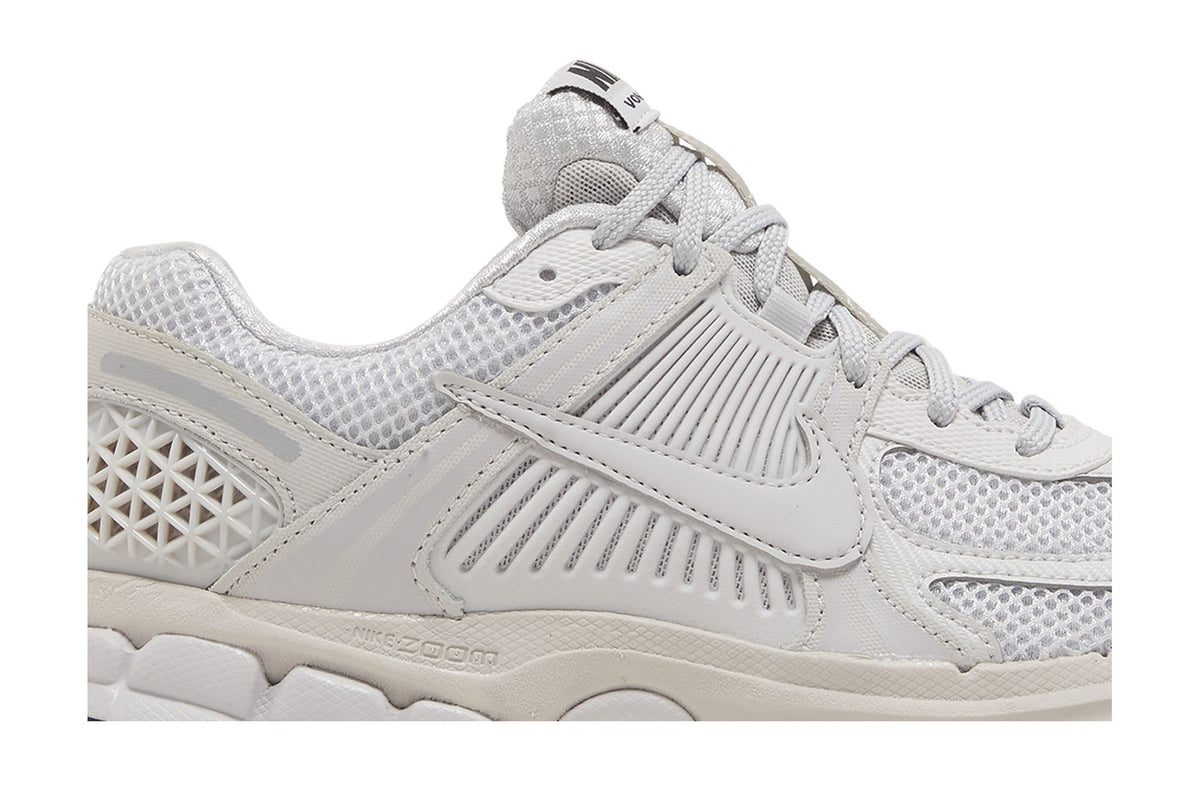 Nike Zoom Vomero 5 White Vast Grey (Women's) sneaker afbeelding 2 - stylecode FQ7079-100